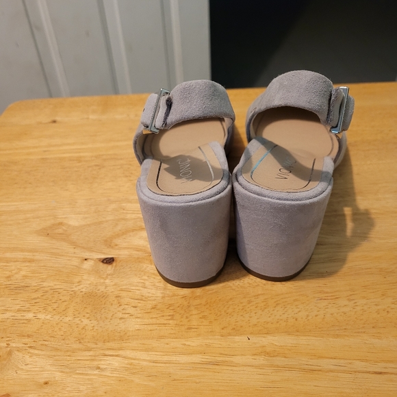 Vionic Women's Plaza Nareen Slingback Heel - Picture 3 of 7